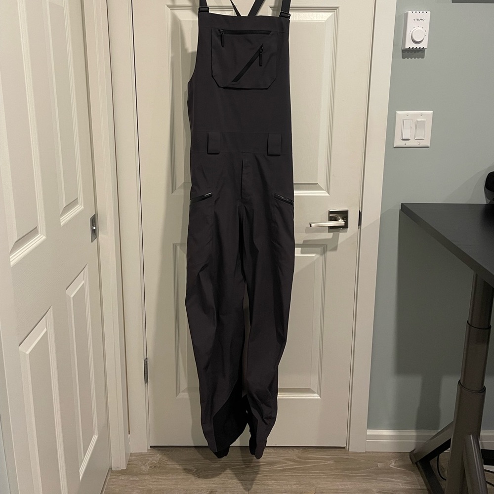 Arc’teryx Sabre Full Bibs - Carbon Copy Size M Regular